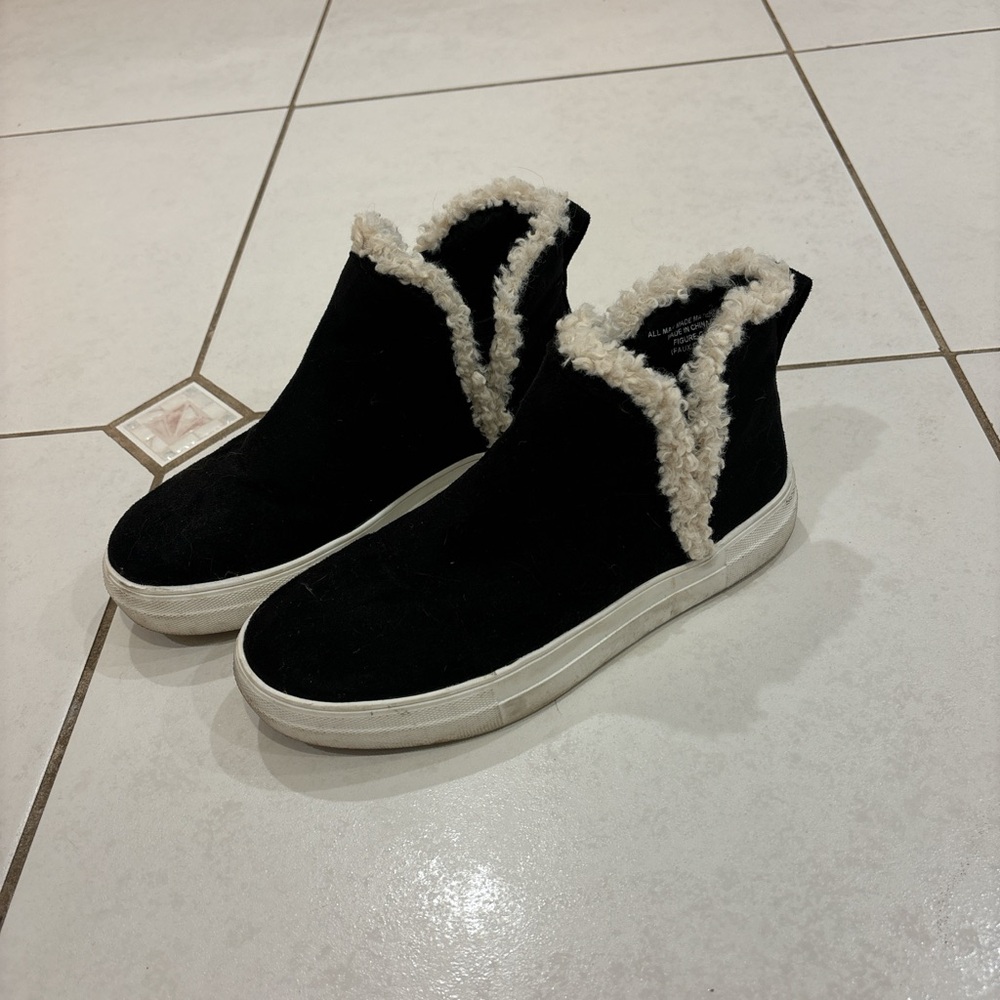 Soda sneakers size 7.5 worn twice